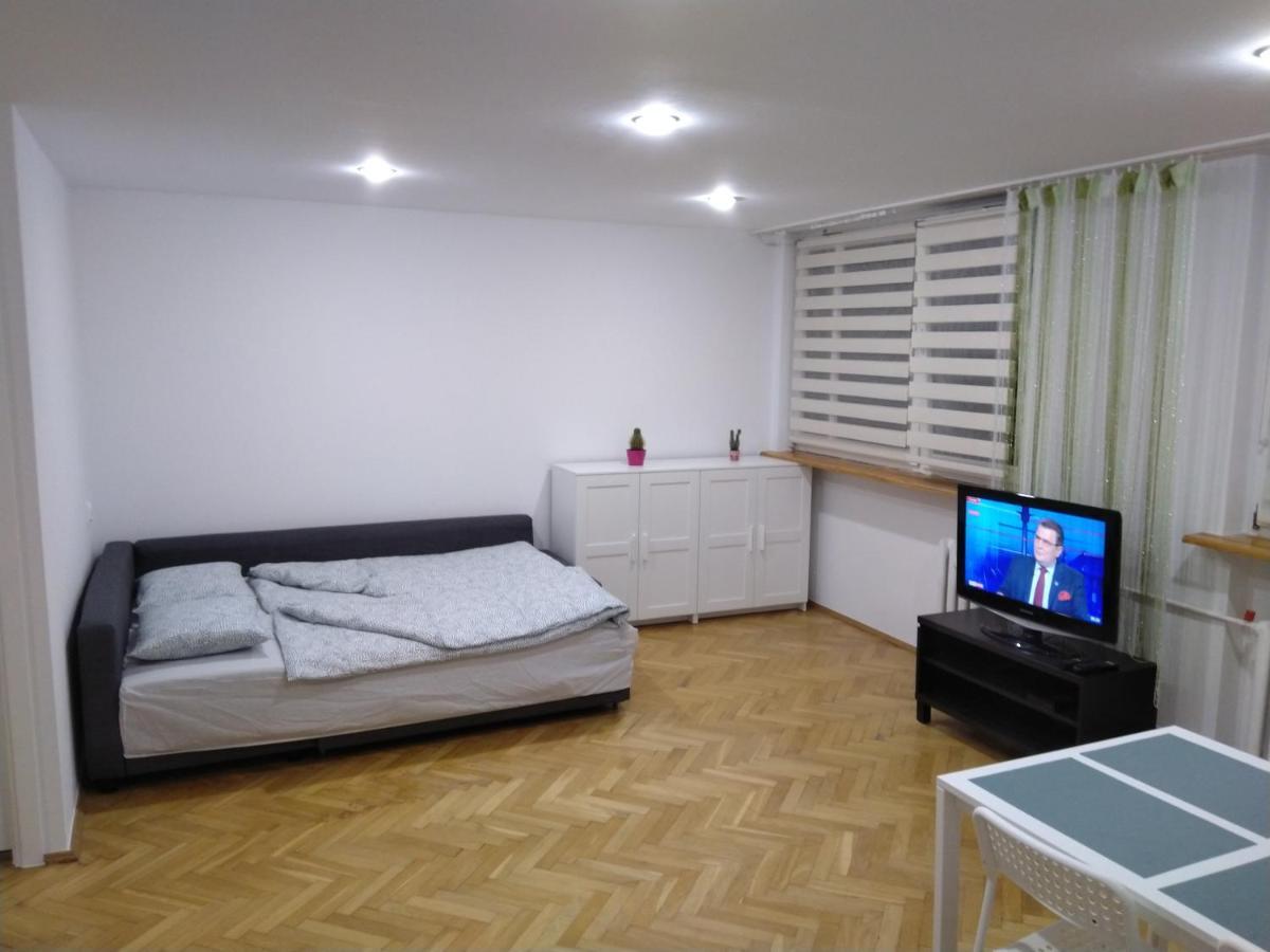 דירות ורוצלב Apartament Zielona Wierzba Blisko Sky Tower מראה חיצוני תמונה